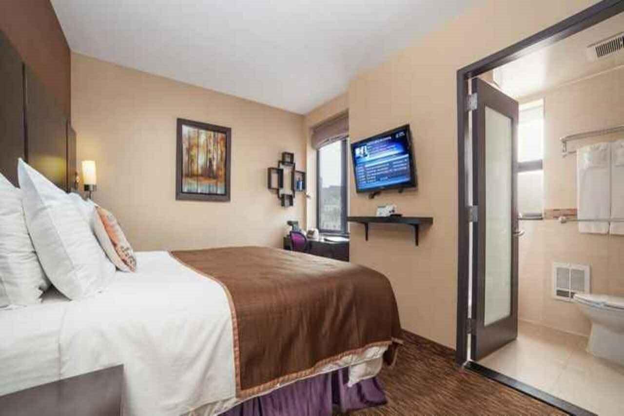 Howard Johnson Soho New York City Exterior photo
