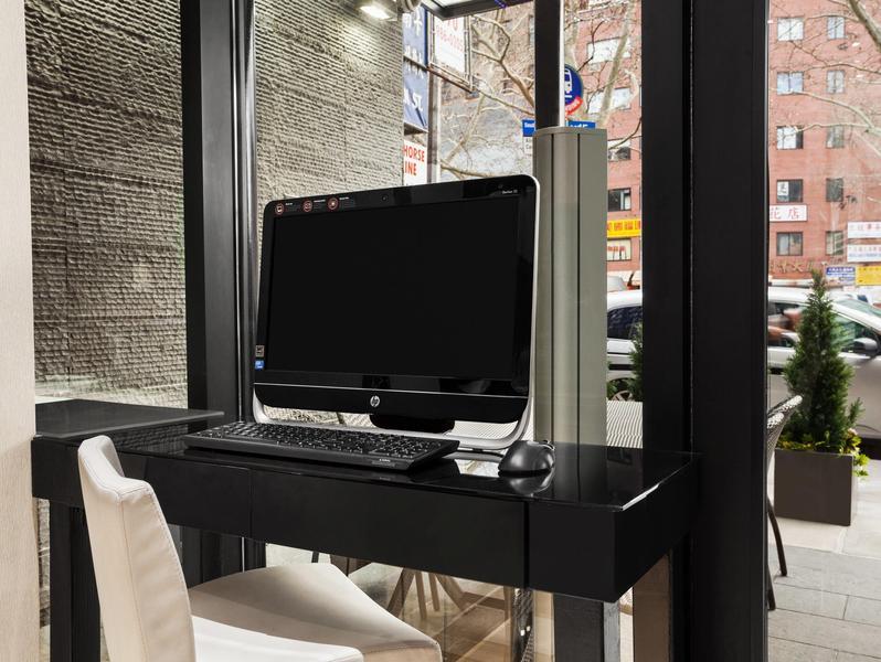 Howard Johnson Soho New York City Exterior photo