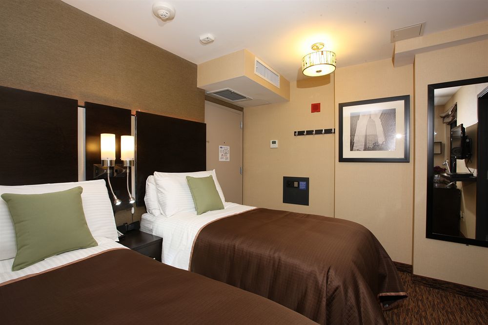 Howard Johnson By Wyndham Long Island City New York, United States — book  Hotel, 2023 Prices