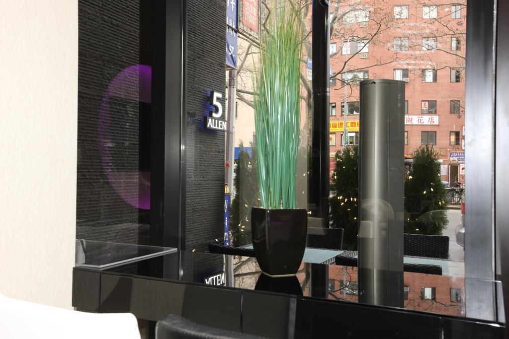Howard Johnson Soho New York City Exterior photo